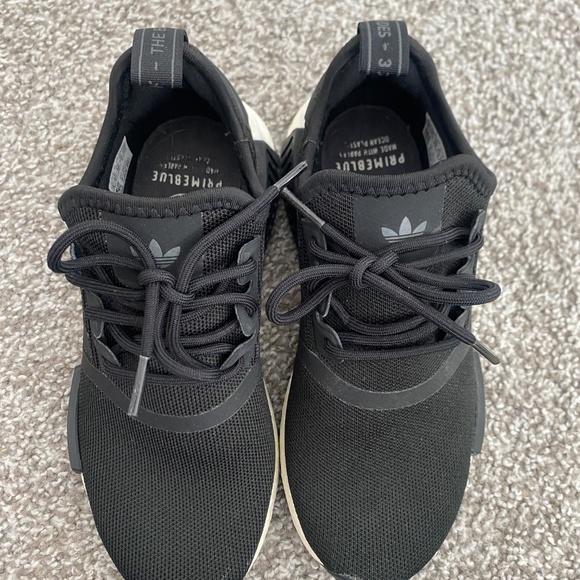 Shoes - Picture 4 of 4